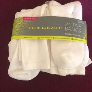 Womens white tek gear socks. Missing one pair but otherwise brand new.